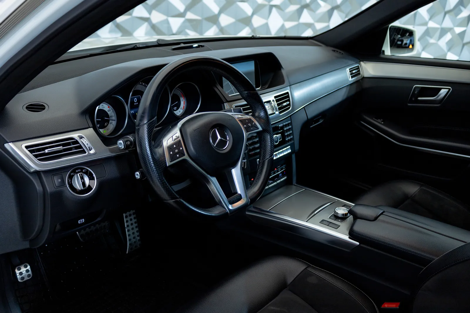 Mercedes-Benz E 350 d BlueTEC 4MATIC*Pano*Led – снимка 8
