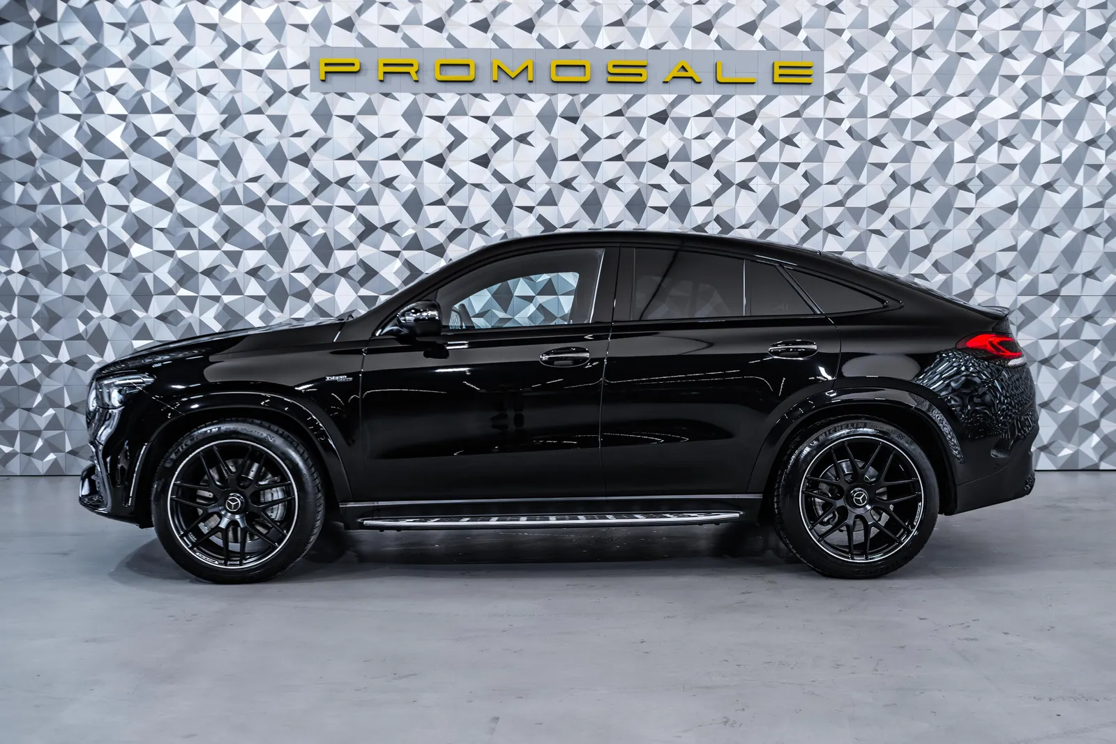 Mercedes-Benz GLE 53 4MATIC AMG Coupe*Burmester*Carbon*360*Night*MagicVis – снимка 3