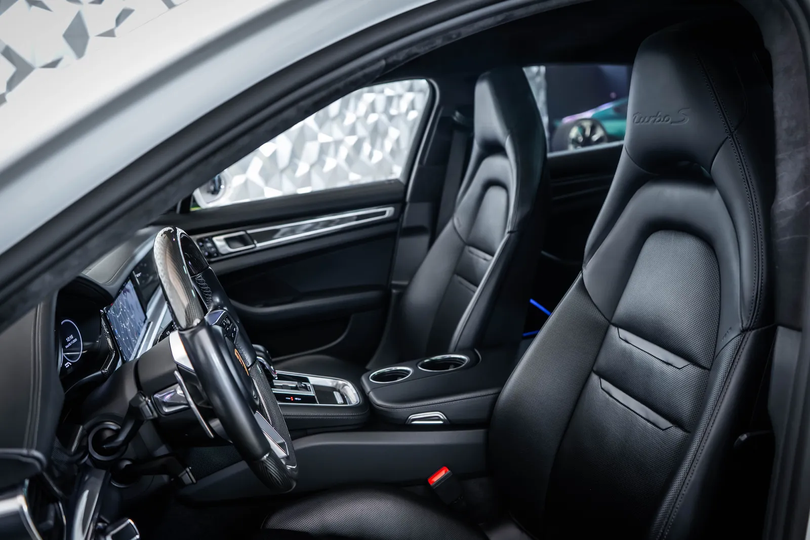 Porsche Panamera Turbo S E-Hybrid – снимка 13