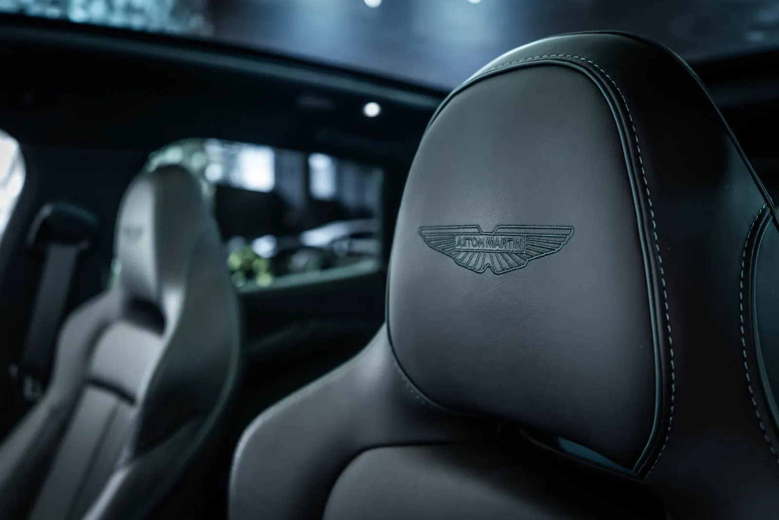 Aston Martin DBX 707*Carbon*Bowers & Wilkins – снимка 21
