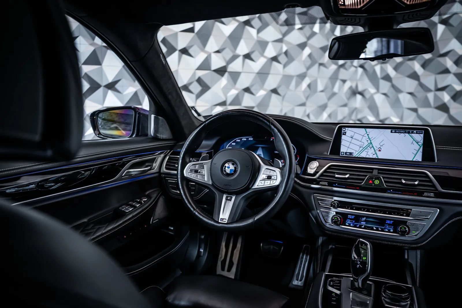 BMW 750 i xDrive *Individual*Msport*B&W*360 – снимка 19