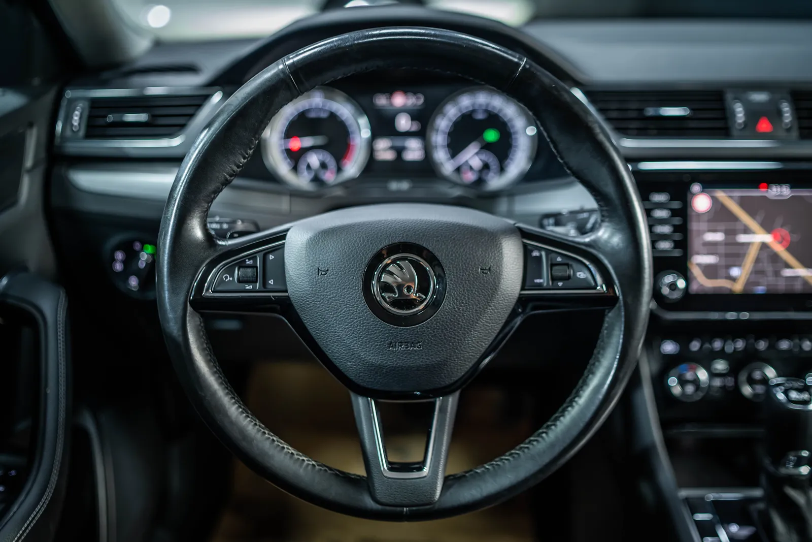 Skoda Superb Combi 2.0TDI 4X4 DSG *LED* – снимка 10
