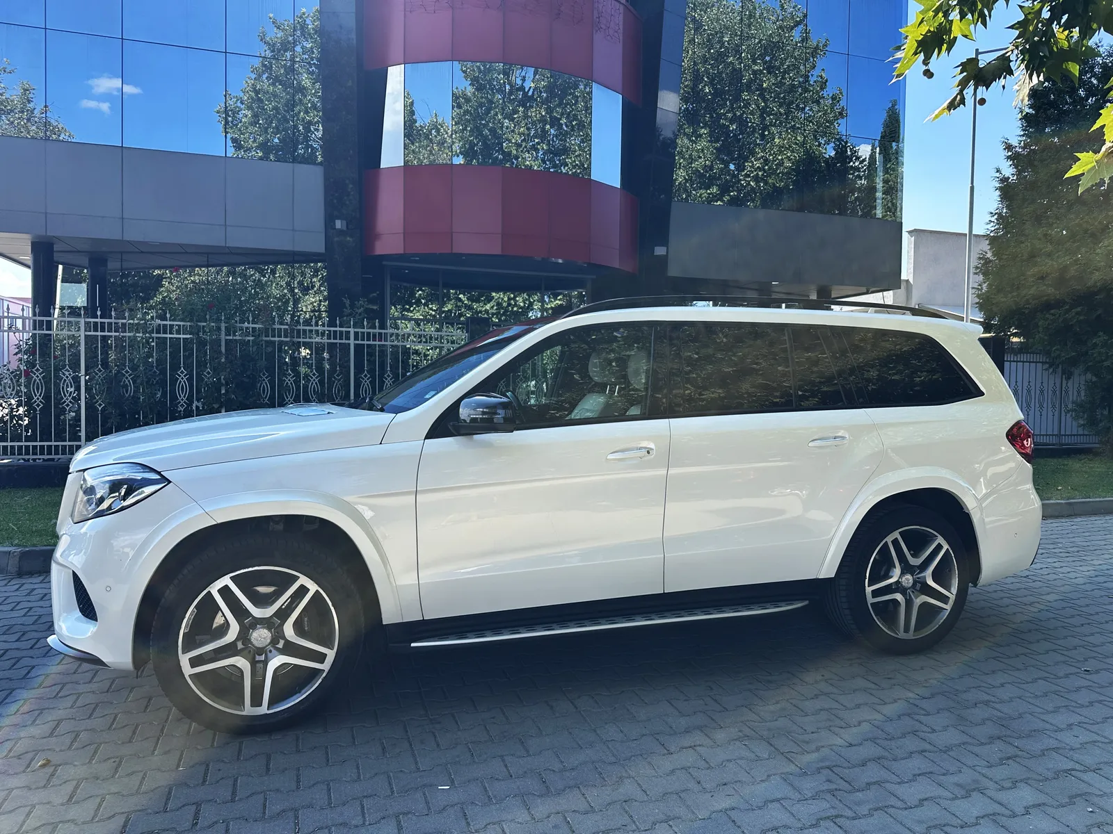 Mercedes-Benz GLS 350 d AMG Designo Alcantara – снимка 3