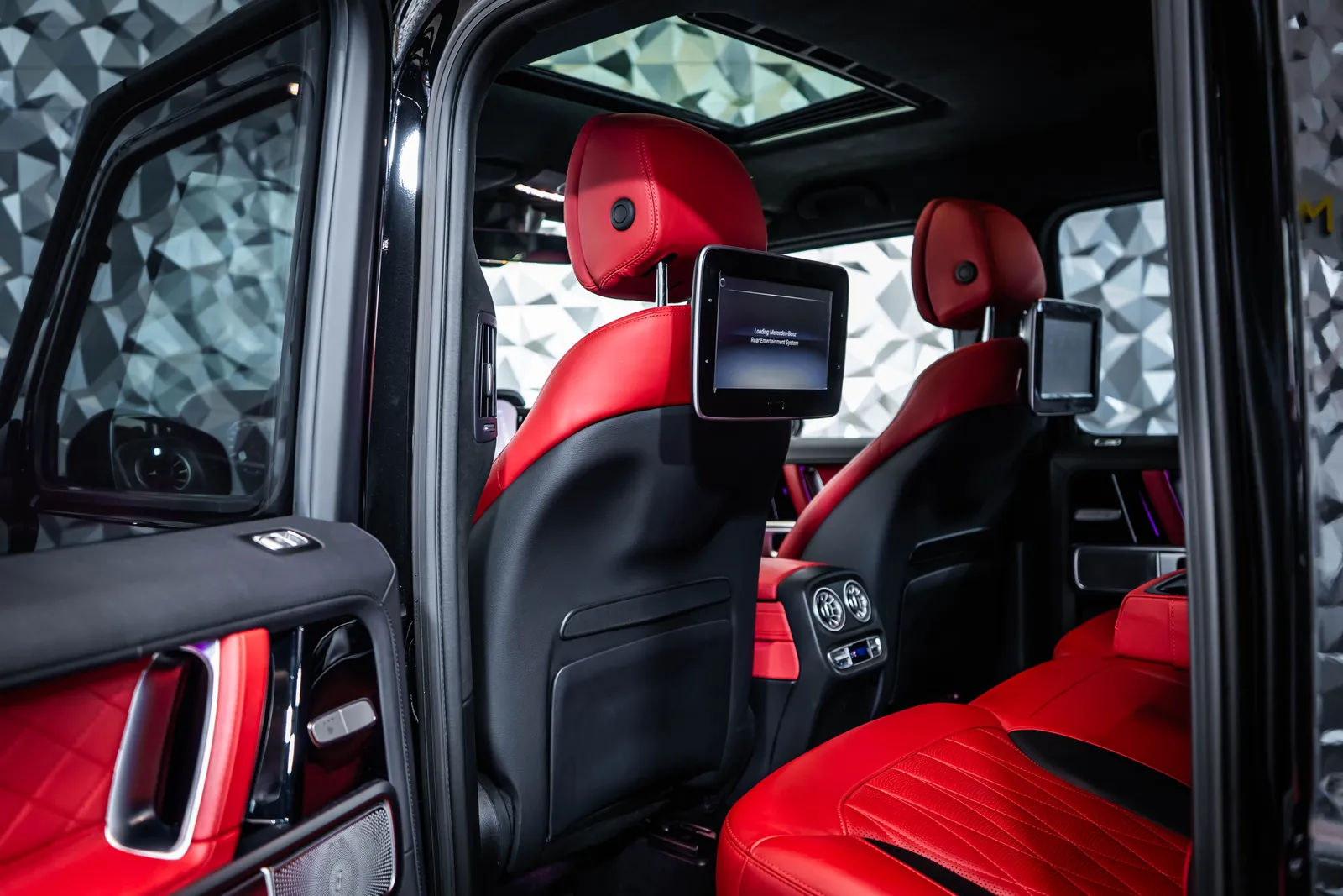 Mercedes-Benz G 63 AMG Brabus Pack*Burmester*Carbon – снимка 14