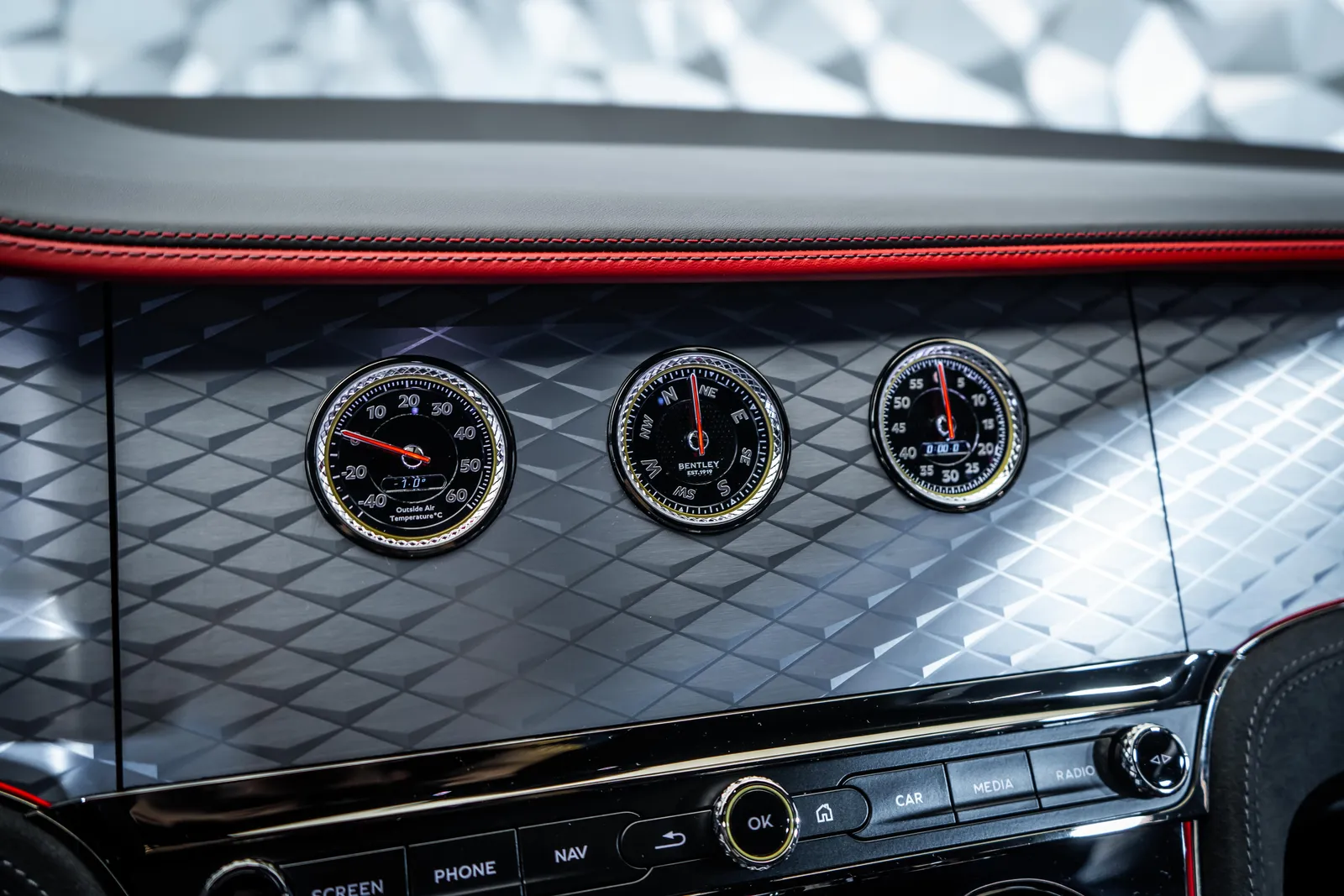 Bentley Continental gt Speed V8 Hybrid *First Edition* – снимка 19