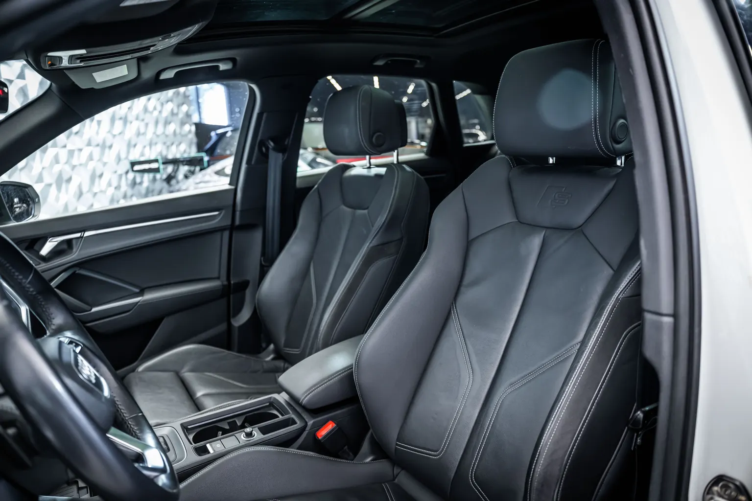 Audi Q3 2.0 TFSI Quattro*Pano*Camera – снимка 13