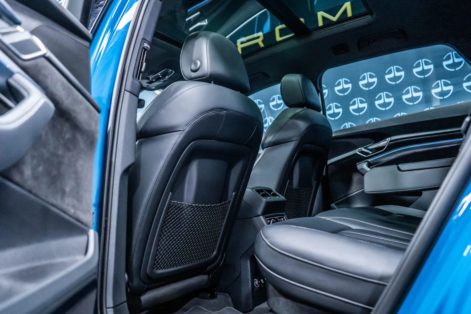 Audi E-tron 55 quattro Pano LED SHZ ACC Klimaut. – снимка 14