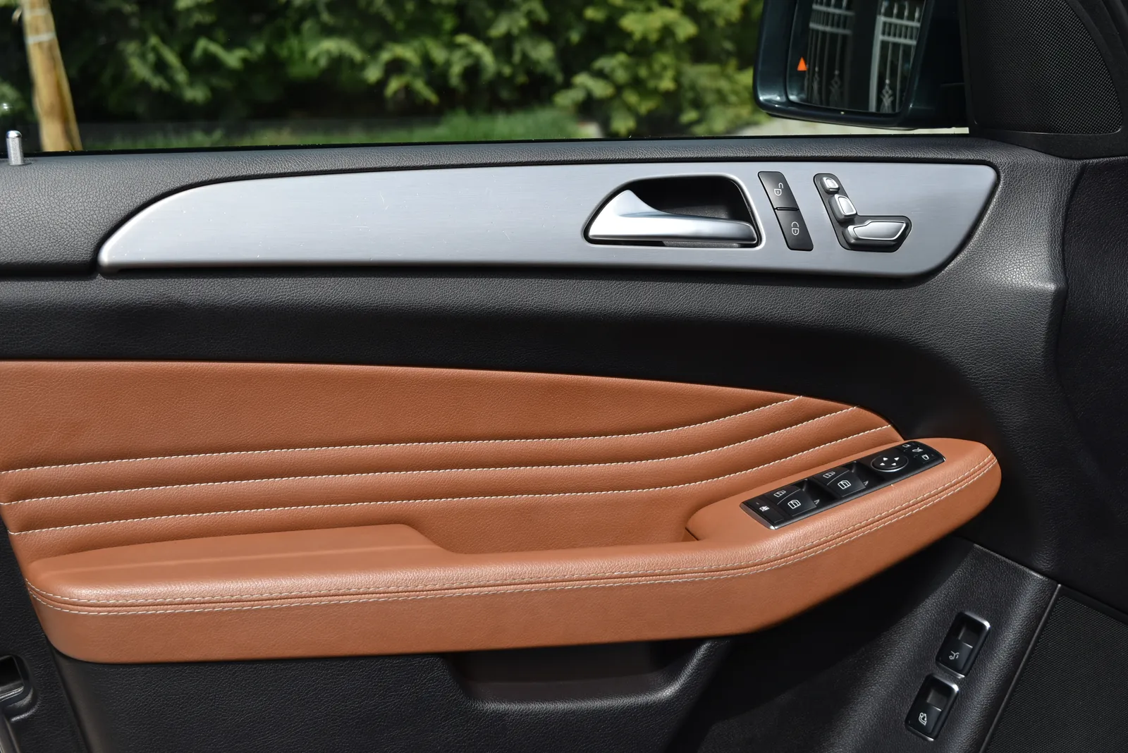 Mercedes-Benz GLE 350 d 4M Coupe AMG*Distronic*Pano*Navi*360*Air*KeyGo* – снимка 7