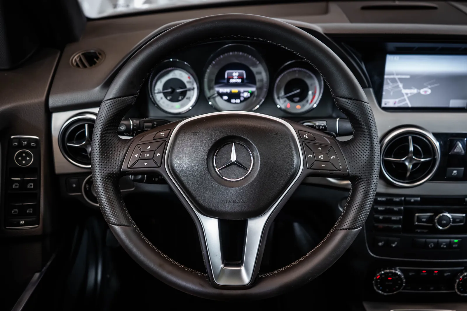 Mercedes-Benz GLK 350 4M AMG – снимка 12