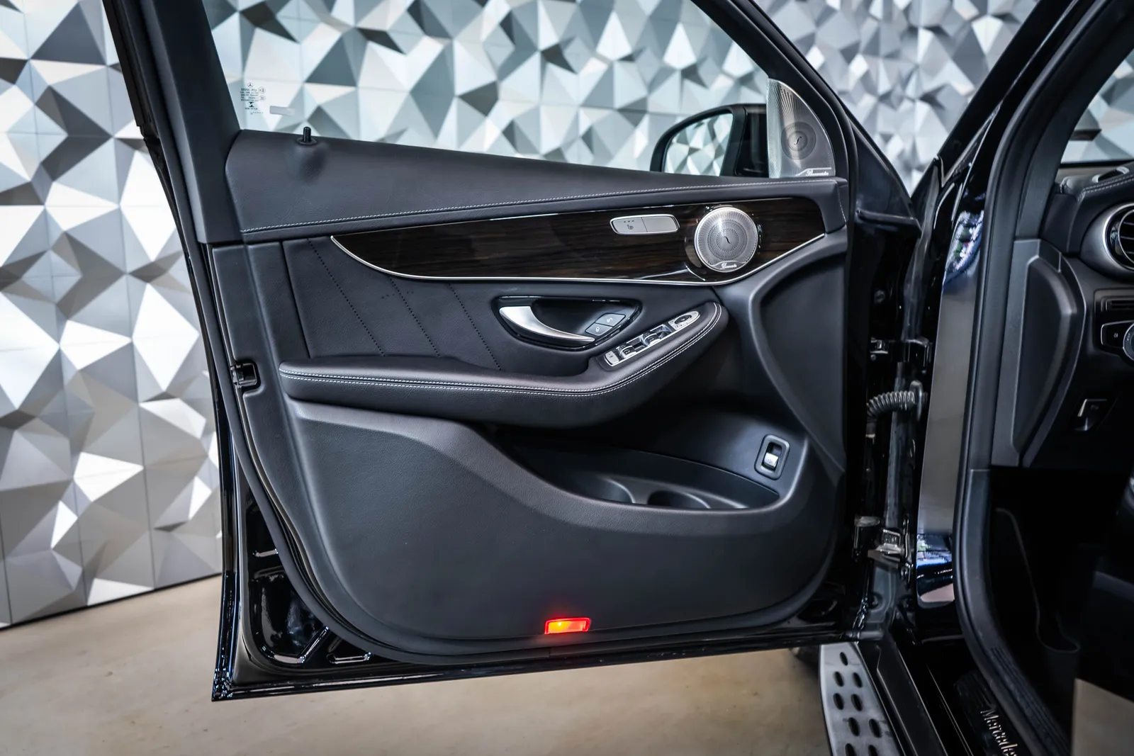Mercedes-Benz GLC 200 4M AMG*Pano*Burmester – снимка 7