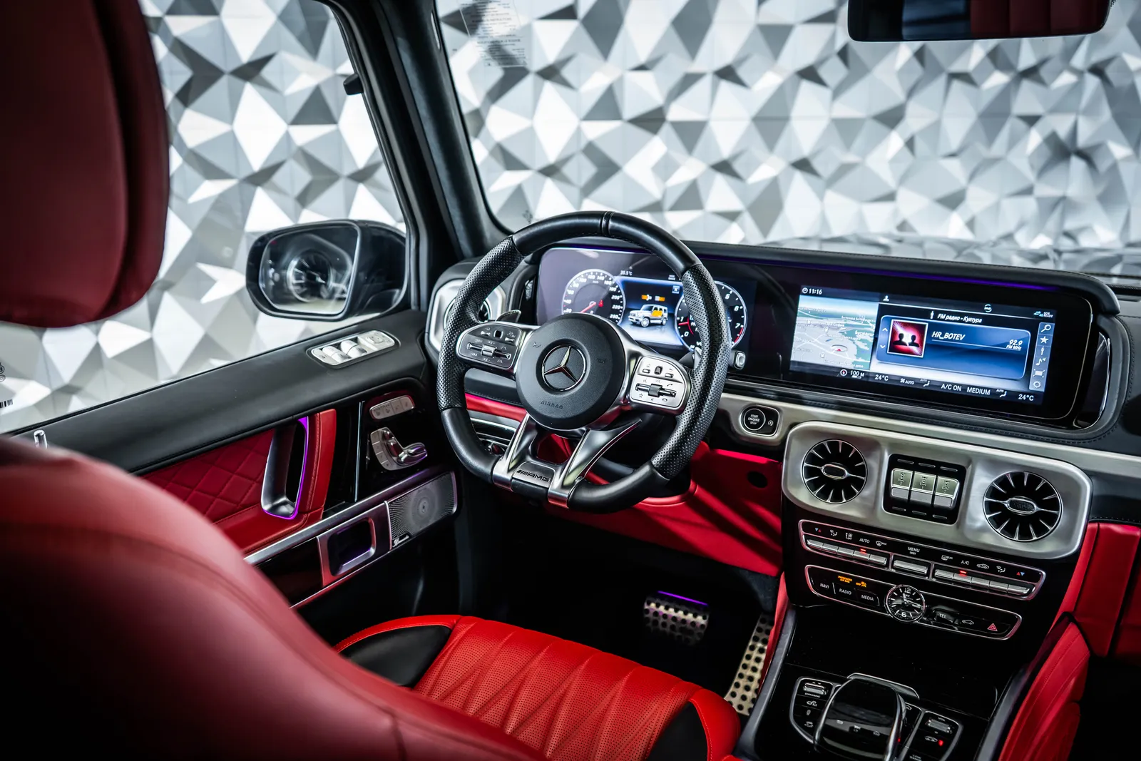 Mercedes-Benz G 63 AMG Brabus Pack*Burmester*Carbon – снимка 10