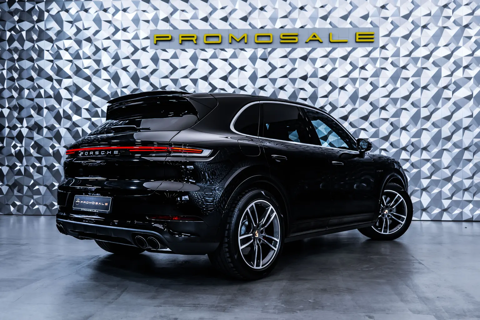 Porsche Cayenne Turbo E-Hybrid Pano*Bose*360 – снимка 4