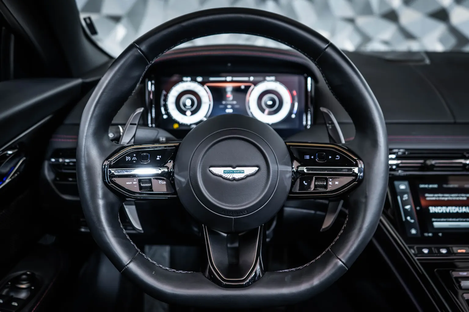 Aston martin DB12 DB12 Volante Aluminite Silver – снимка 11