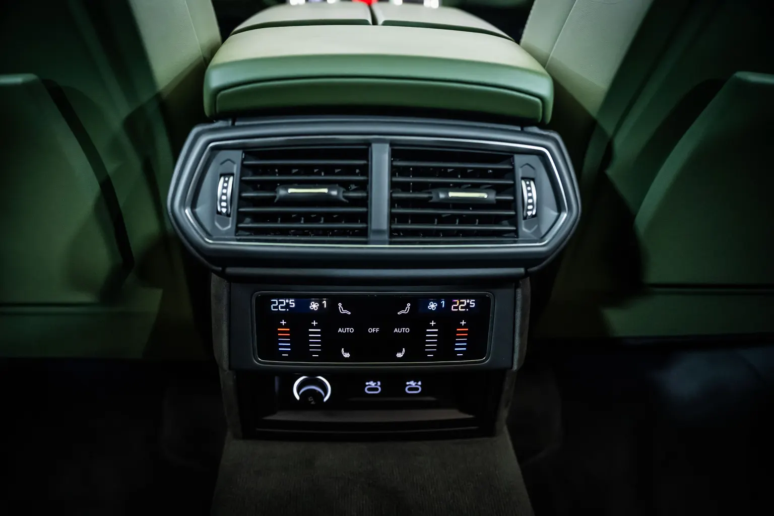 Lamborghini Urus SE B&O*Pano*360 – снимка 15