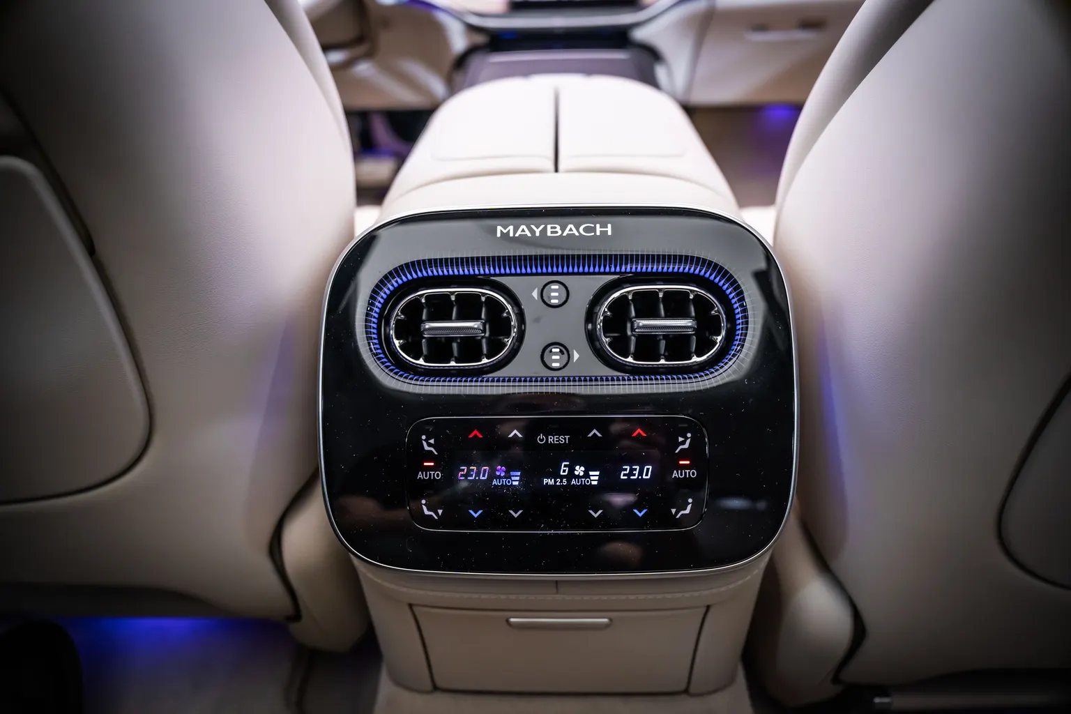 Mercedes-Benz S580 Maybach E-Active*4M* Масаж* 360*Burm* – снимка 14