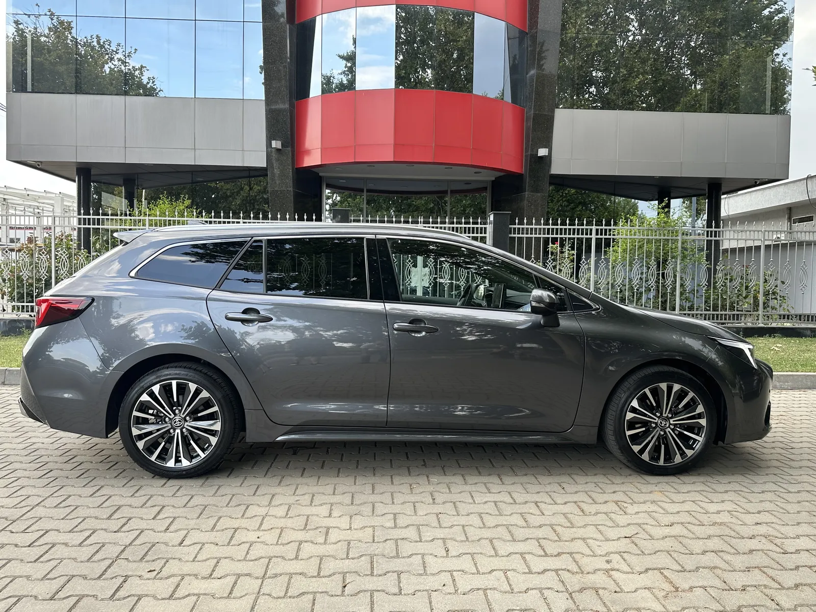 Toyota Corolla Touring – снимка 6