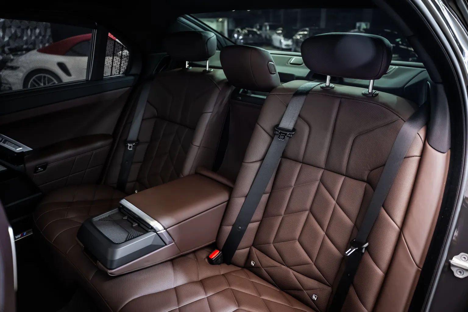 BMW 760 e xDrive *Msport*B&W*360*Individual – снимка 16