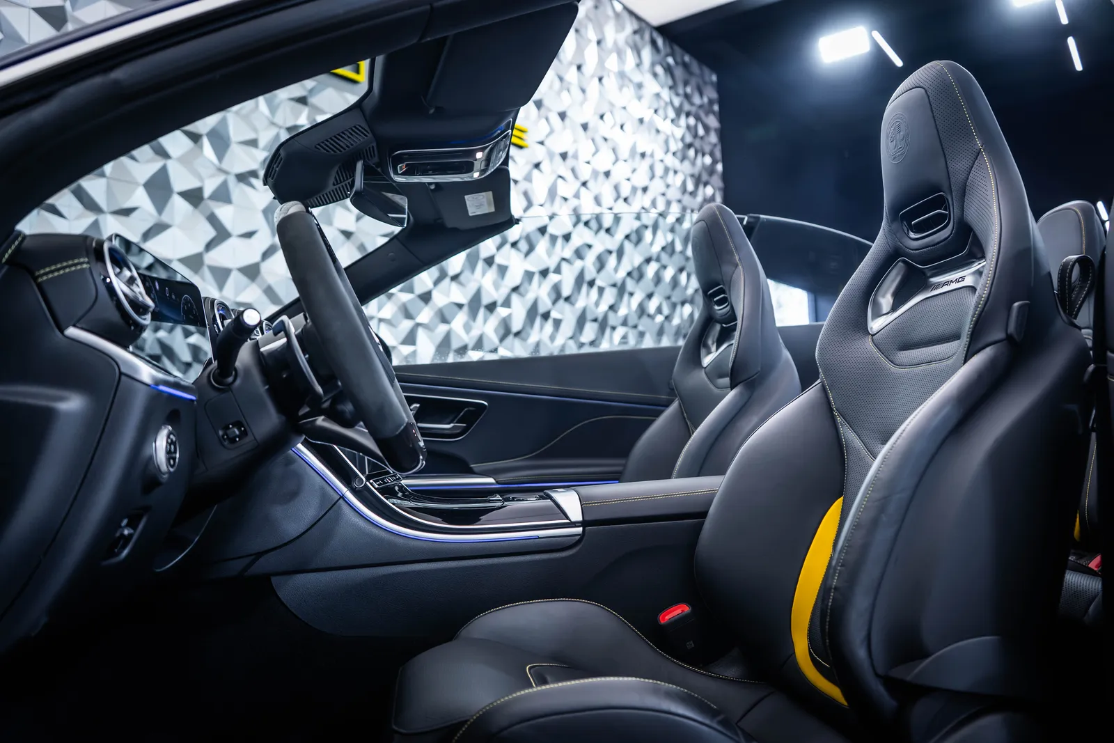 Mercedes-Benz CLE 53 AMG 4M+ Burmester*Carbon – снимка 13