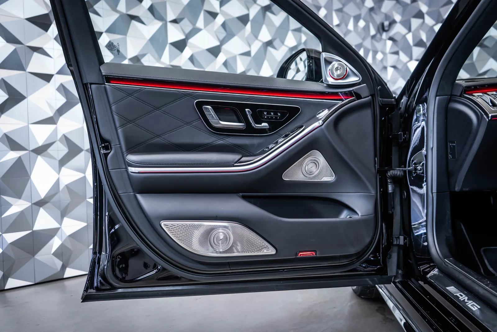 Mercedes-Benz S 63 AMG L 4M+*Burm4D*Carbon*Монитори*Pano*FirstCl – снимка 7