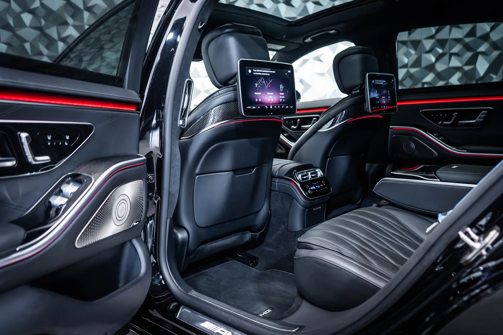 Mercedes-Benz S 63 AMG L 4M+*Burm4D*Carbon*Монитори*Pano*FirstCl – снимка 14